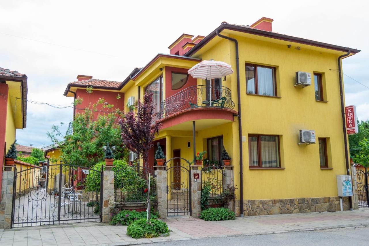 Family Hotel Kavrakovi Pavel Banea Exterior foto