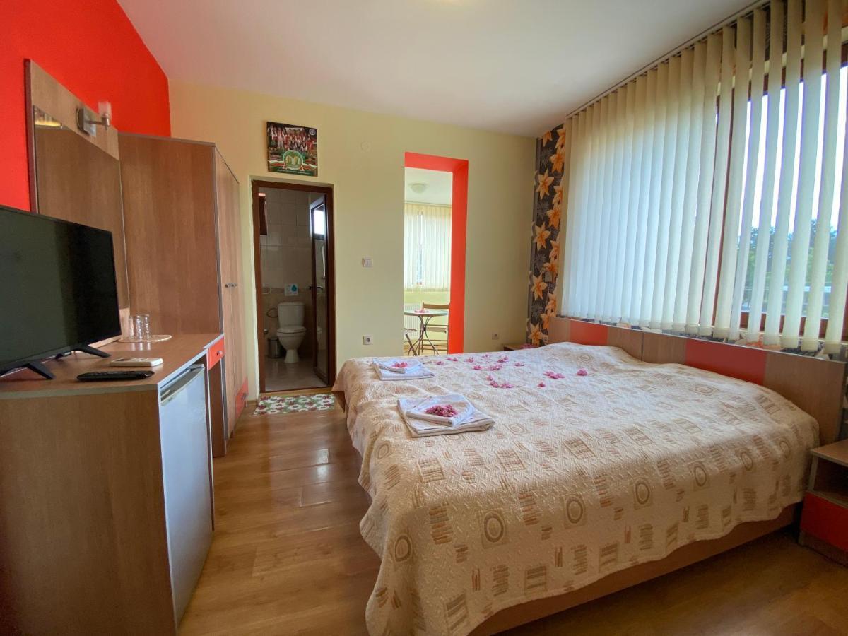 Family Hotel Kavrakovi Pavel Banea Exterior foto